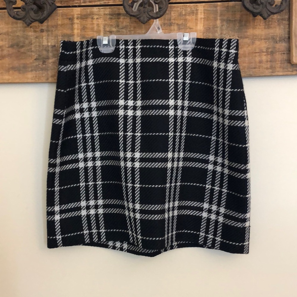 J. Crew Black & White Plaid Mini Skirt - Picture 1 of 3
